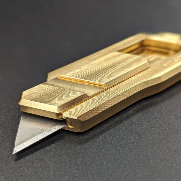 Pocket Utility Knife Sturdy Brass Design MILSPIN